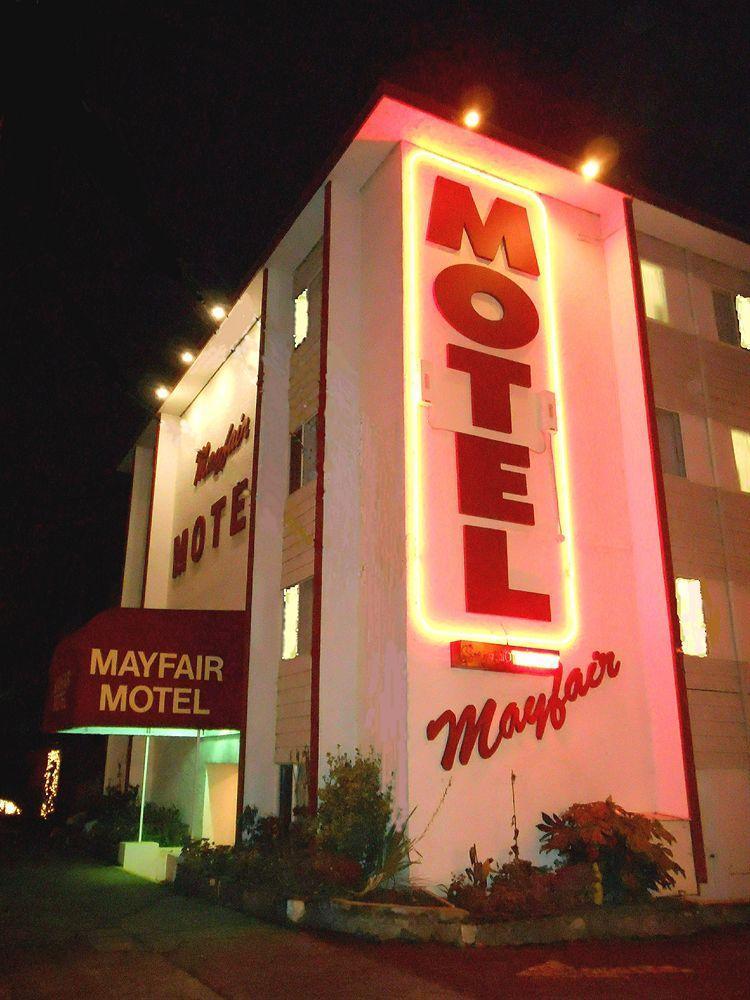 Mayfair Motel Victoria Kültér fotó